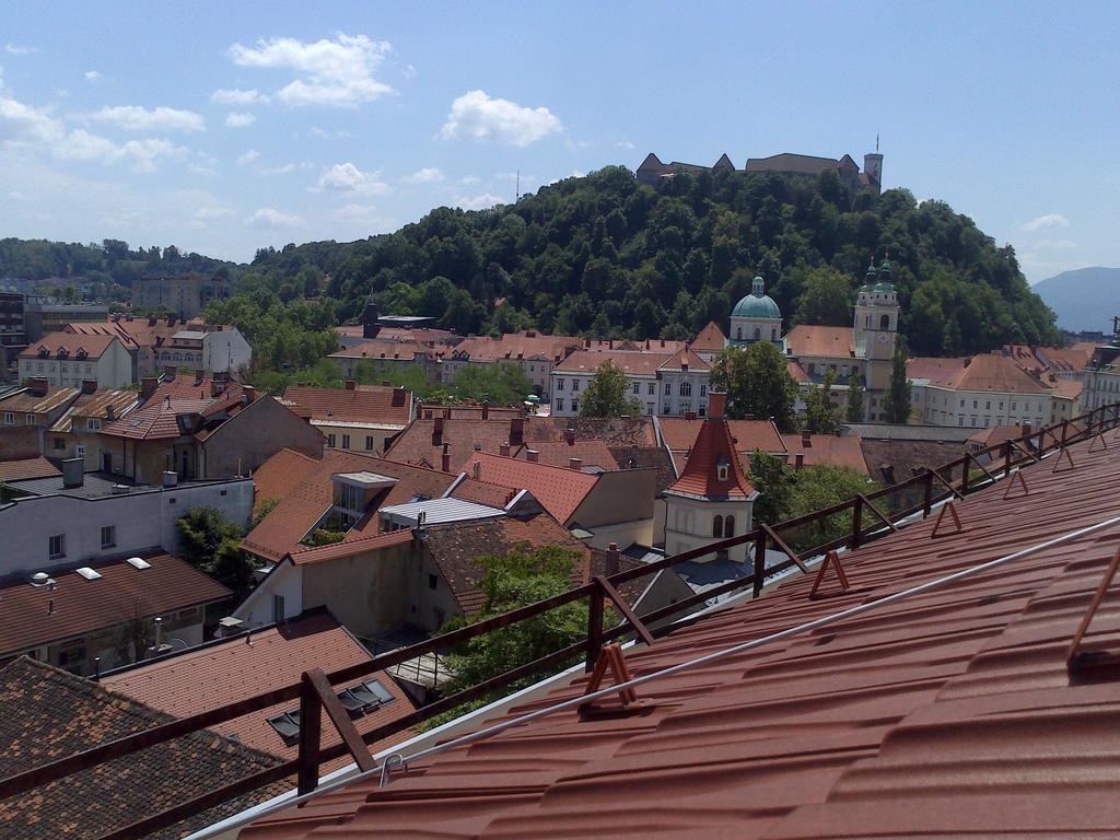 Rainbow Rooms Ljubljana Ruang foto