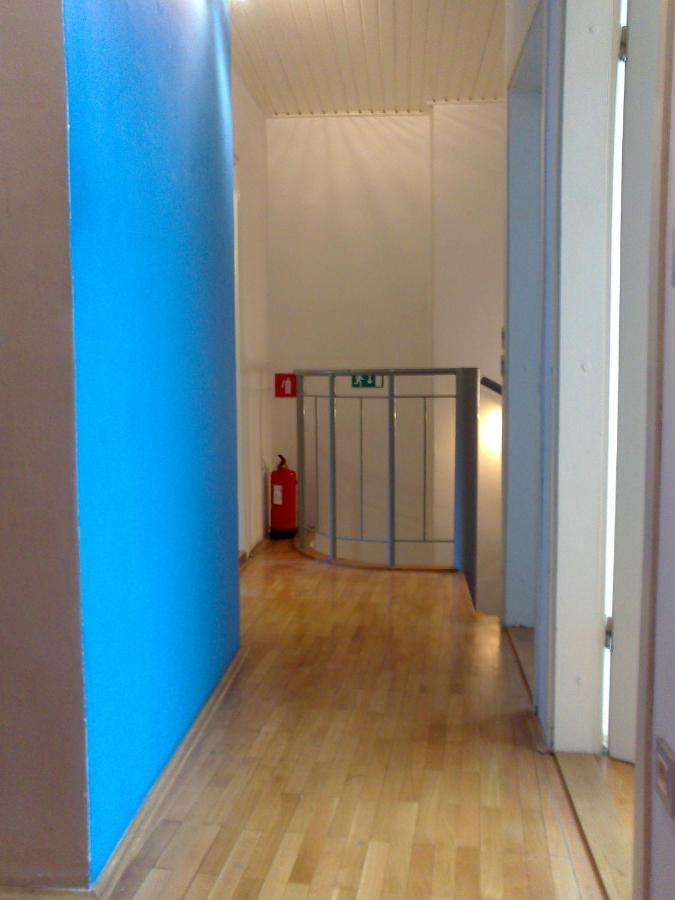 Rainbow Rooms Ljubljana Bagian luar foto